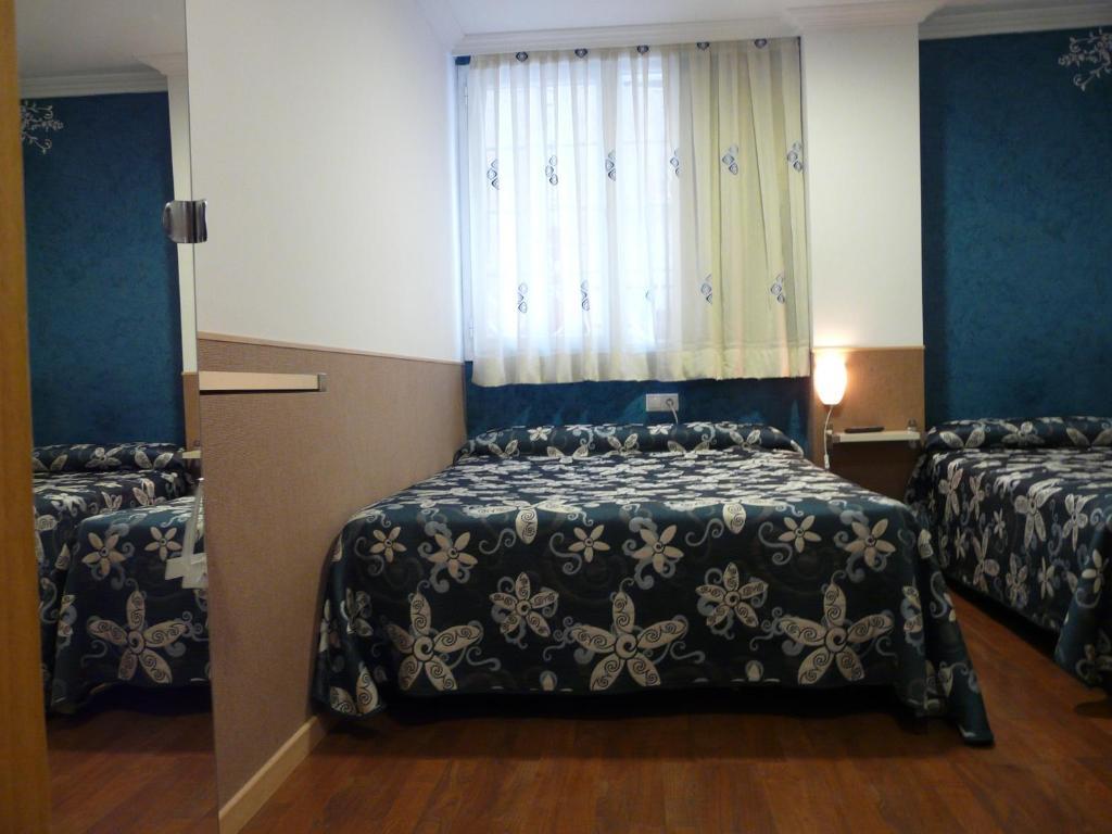 Hostal Gaudi Cuenca Cuenca  Zimmer foto